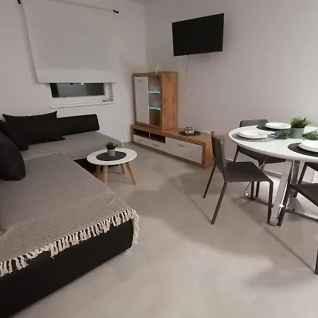 Antolak Apartment *